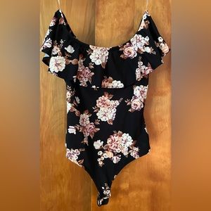 Women’s IRIS Black & Floral Bodysuit New w out tags!!!